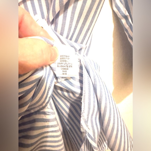 NWT Blouse/Shirt, Fluid/School/Work/Play Cotton/ComfyCasual Elegance GAP - Picture 5 of 5